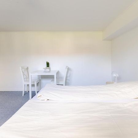 Vaerelse I Rolig Villakvarter, Central Beliggenhed Odense Zewnętrze zdjęcie
